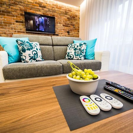 Komfortowy Apartament Nad Niegocinem ギジツコ エクステリア 写真