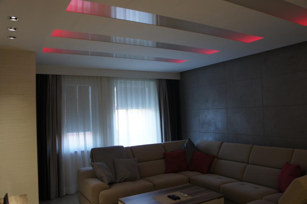 Komfortowy Apartament Nad Niegocinem ギジツコ エクステリア 写真