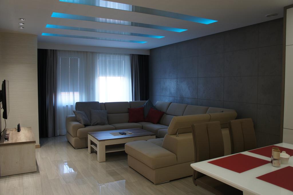Komfortowy Apartament Nad Niegocinem ギジツコ エクステリア 写真