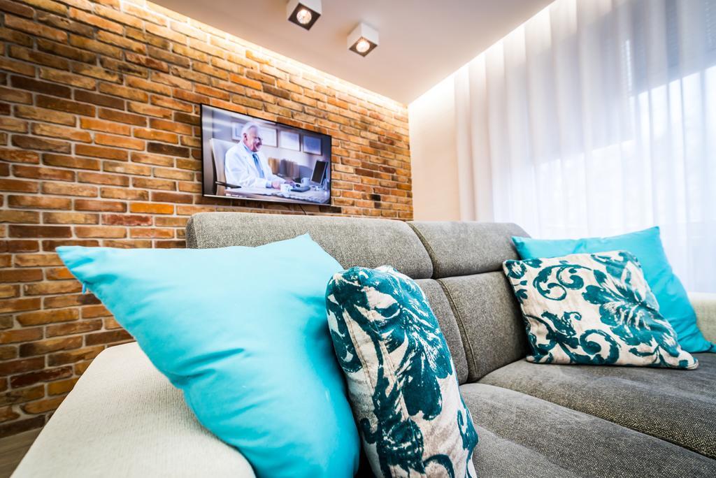 Komfortowy Apartament Nad Niegocinem ギジツコ エクステリア 写真