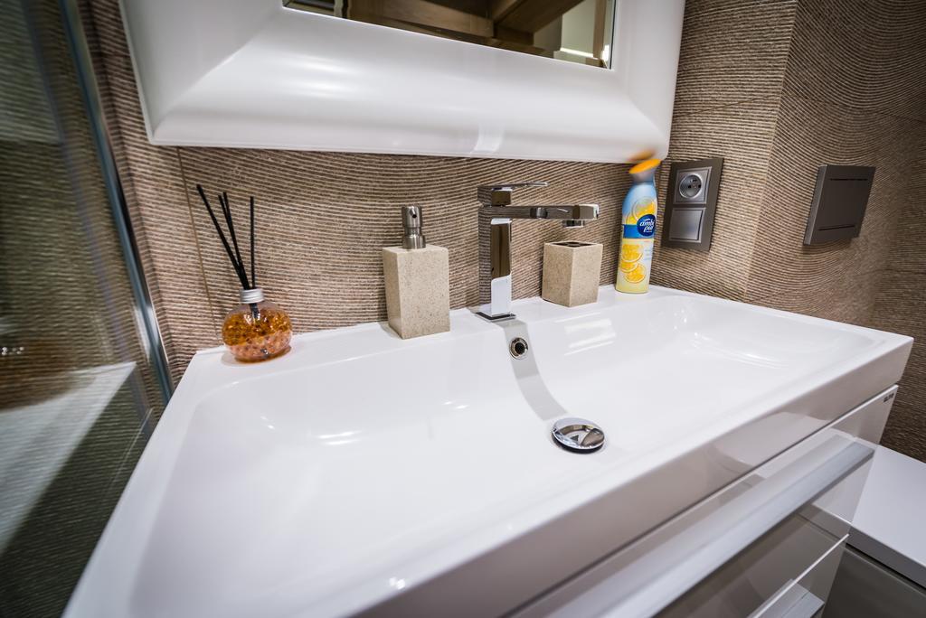 Komfortowy Apartament Nad Niegocinem ギジツコ エクステリア 写真