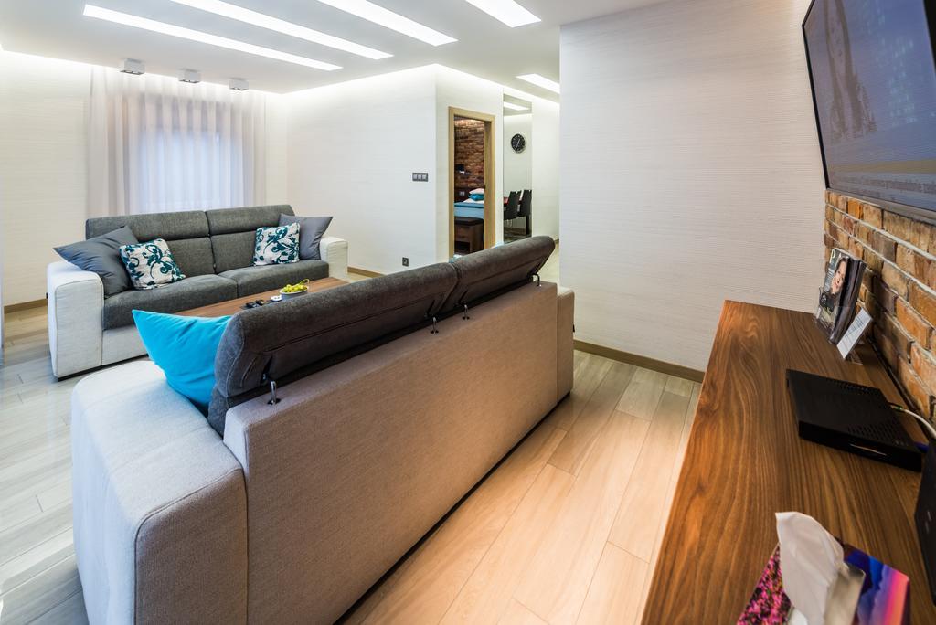 Komfortowy Apartament Nad Niegocinem ギジツコ エクステリア 写真