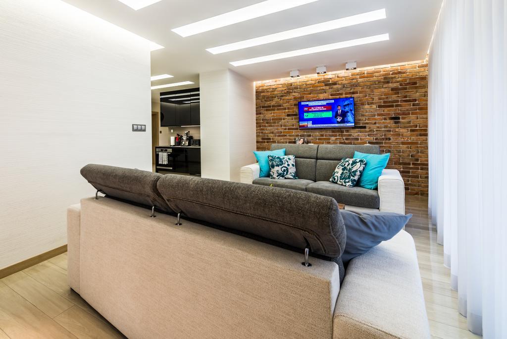 Komfortowy Apartament Nad Niegocinem ギジツコ エクステリア 写真