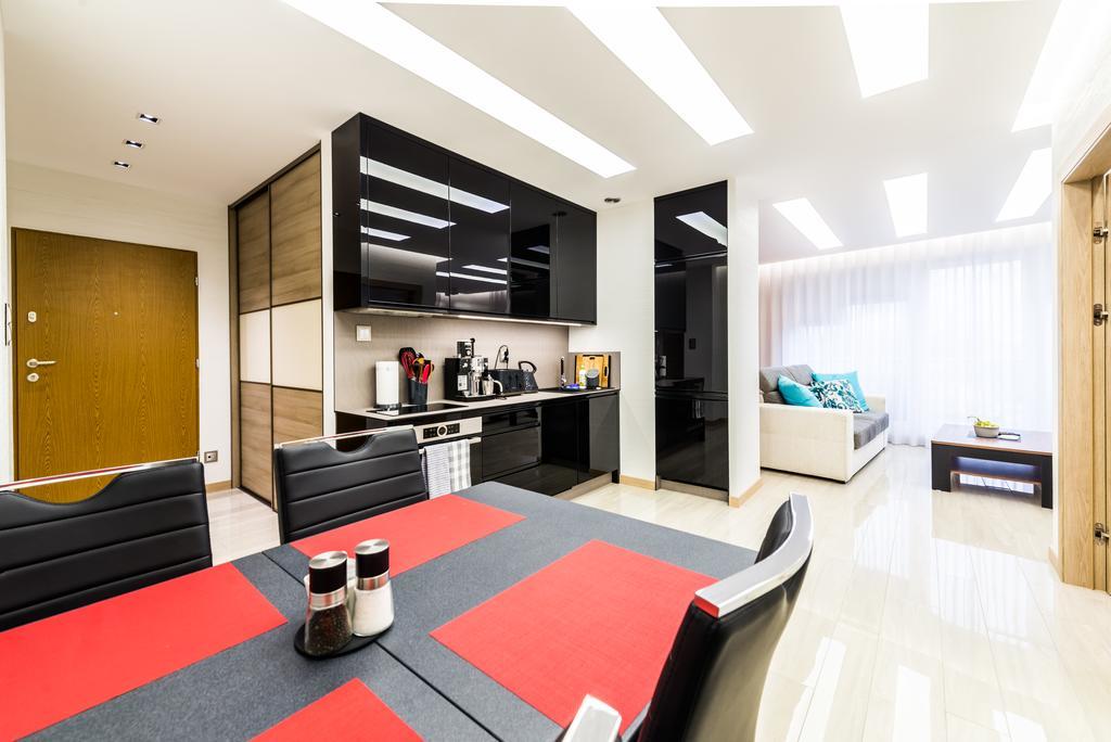Komfortowy Apartament Nad Niegocinem ギジツコ エクステリア 写真