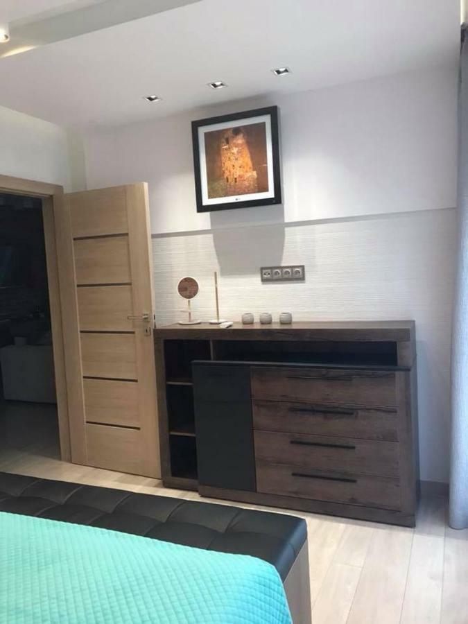 Komfortowy Apartament Nad Niegocinem ギジツコ エクステリア 写真