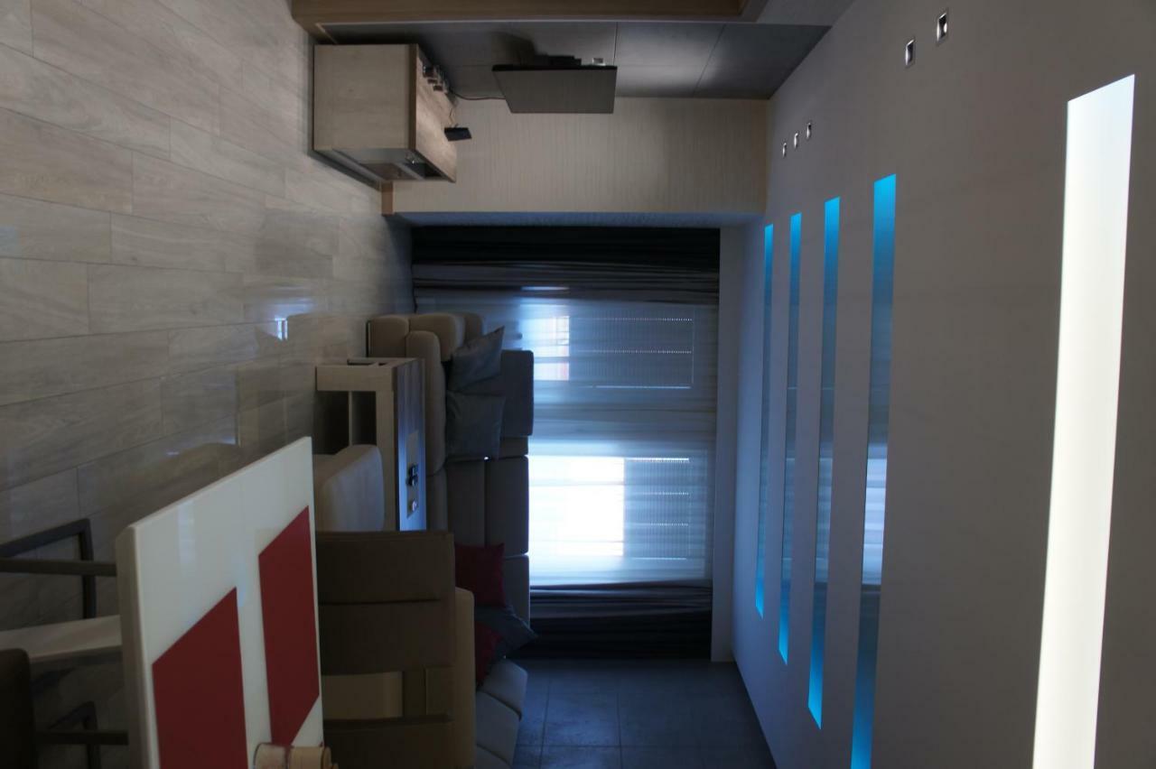 Komfortowy Apartament Nad Niegocinem ギジツコ エクステリア 写真